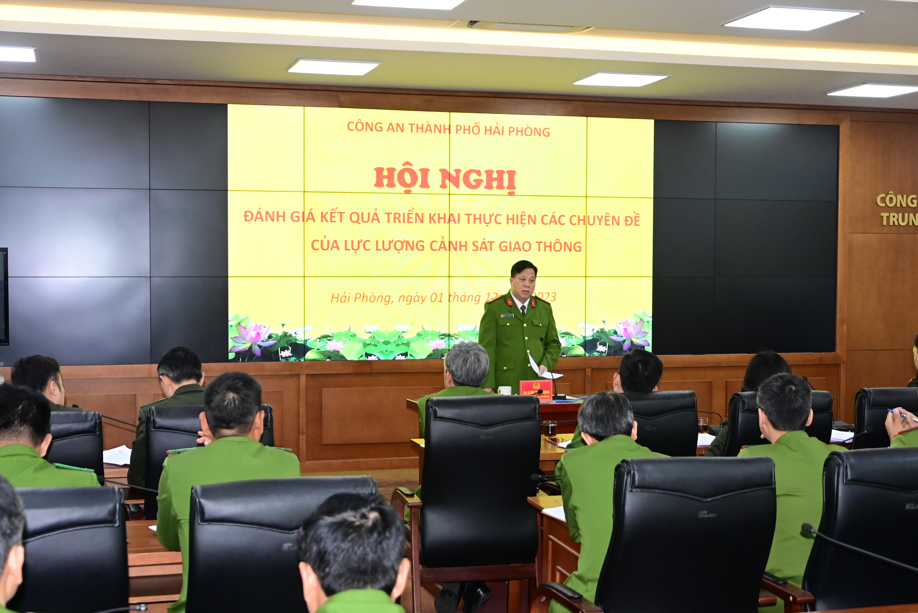 Tăng cường biện pháp kiểm soát trât tự an toàn giao thông tháng cuối năm, giáp Tết